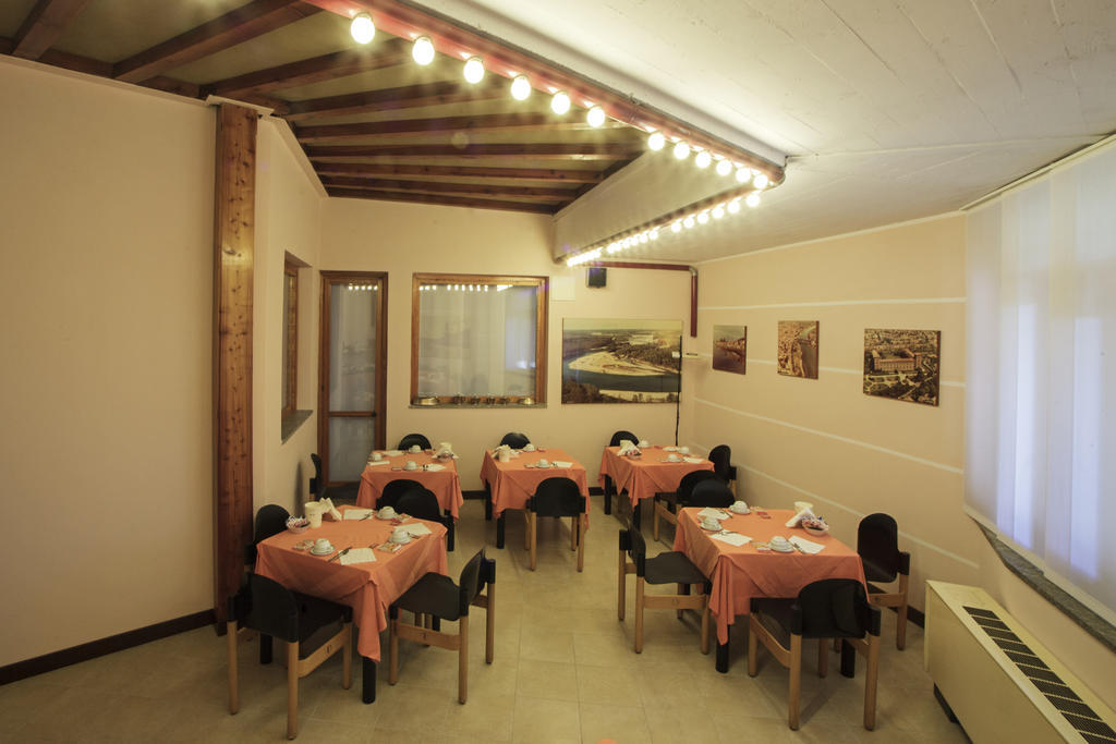 Hotel I Diamanti Garlasco المظهر الخارجي الصورة
